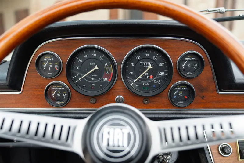 Fiat DINO SPIDER 2400 68