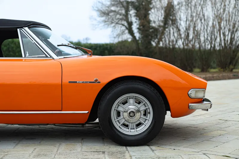 Fiat DINO SPIDER 2400 37