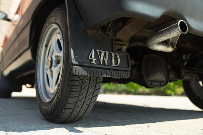 Y10  4WD 12