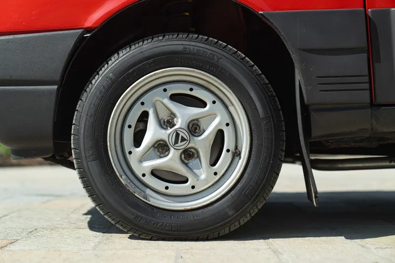 Y10  4WD 21