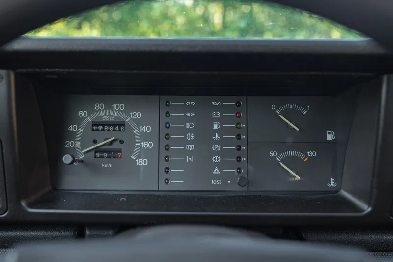 Y10  4WD 44