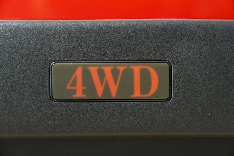 Y10  4WD 15