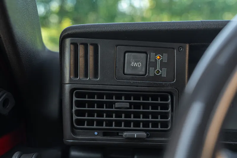 Y10  4WD 33