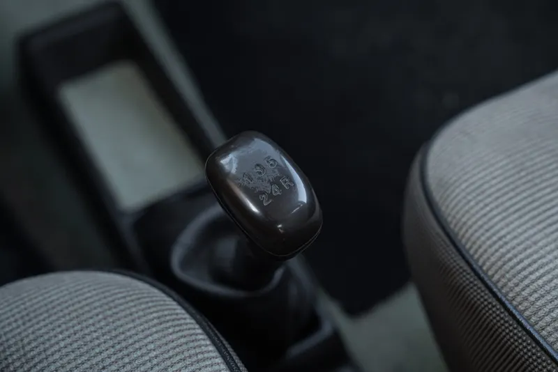 Y10  4WD 32
