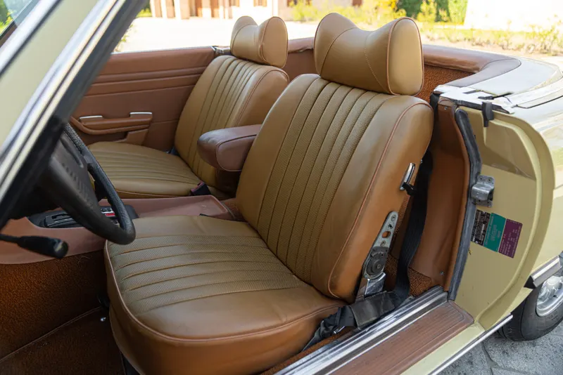 Mercedes-Benz SL 450 33