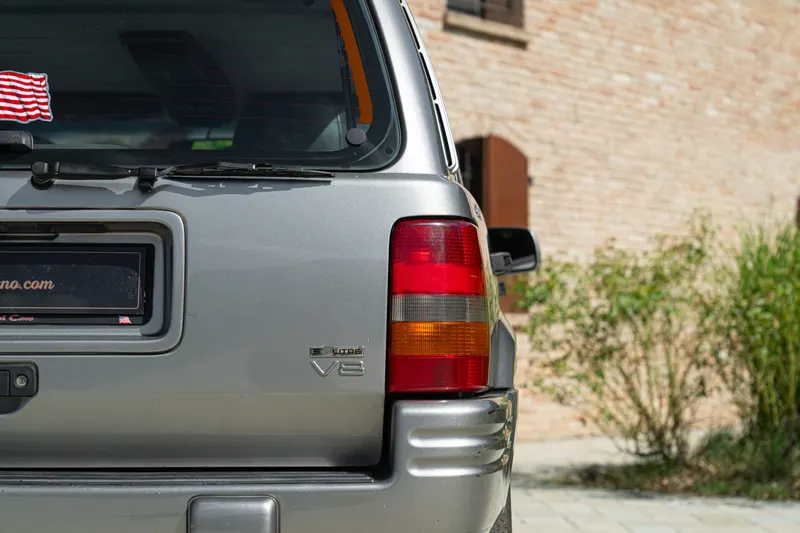 GRAND CHEROKEE LIMITED LX 5.9 V8 16