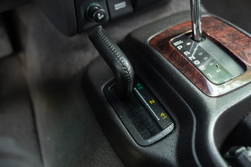 GRAND CHEROKEE LIMITED LX 5.9 V8 40