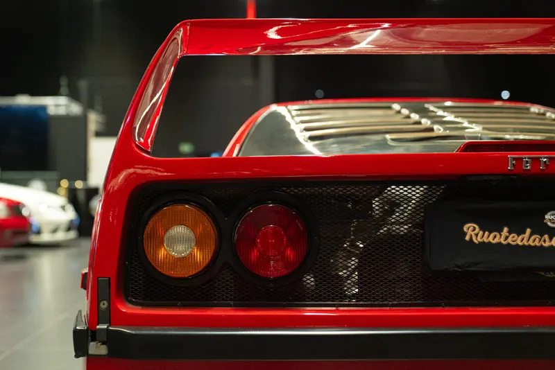 Ferrari F40 15
