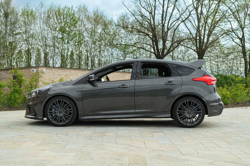 Ford FOCUS RS VR46 4