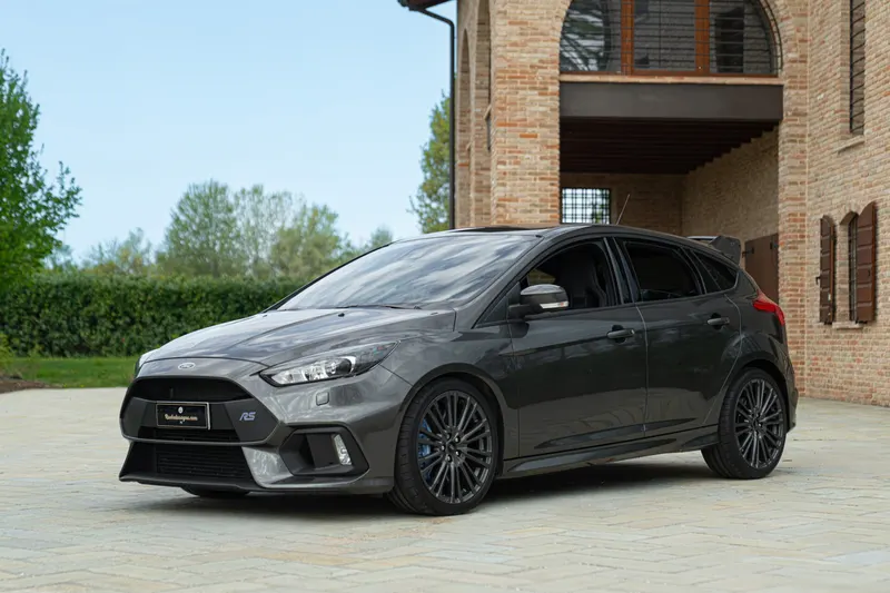 Ford FOCUS RS VR46 75