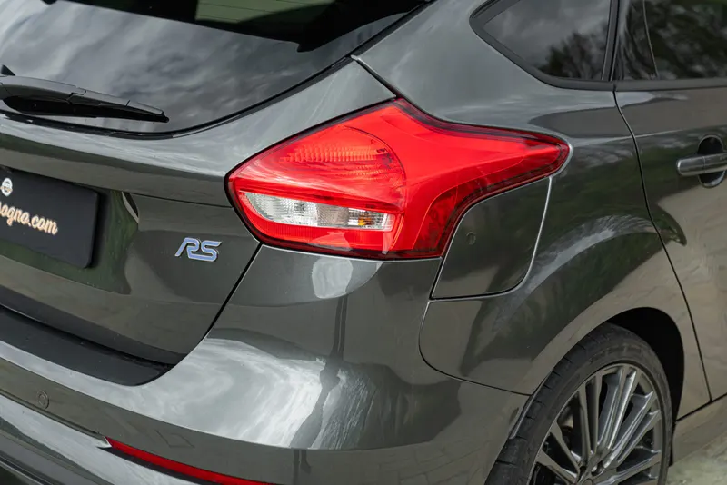 Ford FOCUS RS VR46 17