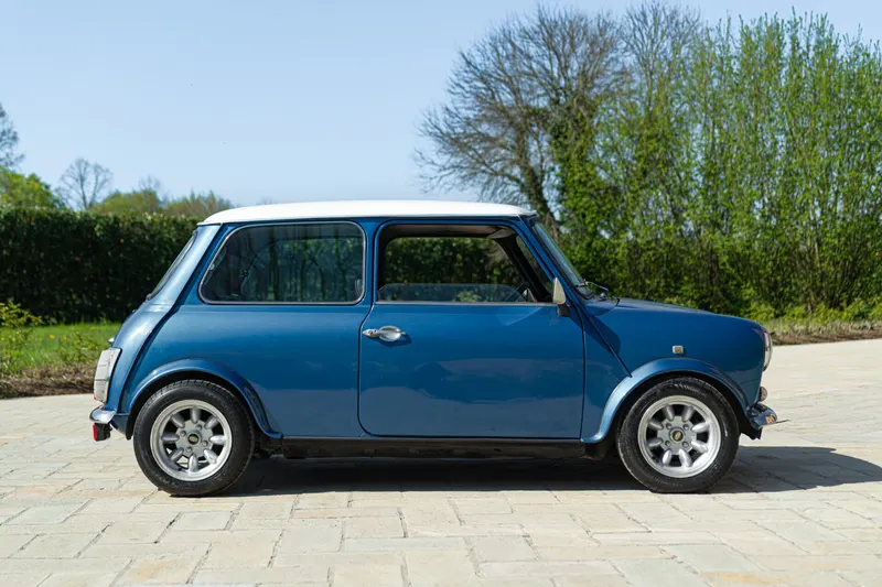 MINI COOPER 5