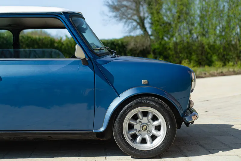 MINI COOPER 20