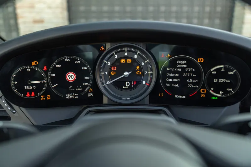 Porsche 992 (911) 4S CABRIOLET 67