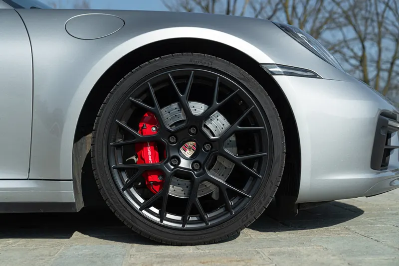 Porsche 992 (911) 4S CABRIOLET 29