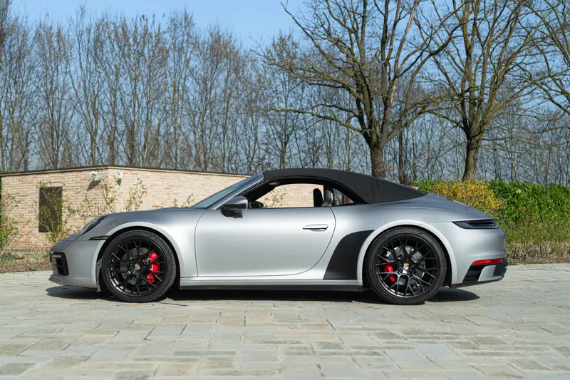 Porsche 992 (911) 4S CABRIOLET 8
