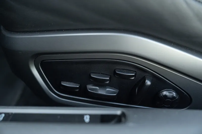 Porsche 992 (911) 4S CABRIOLET 42