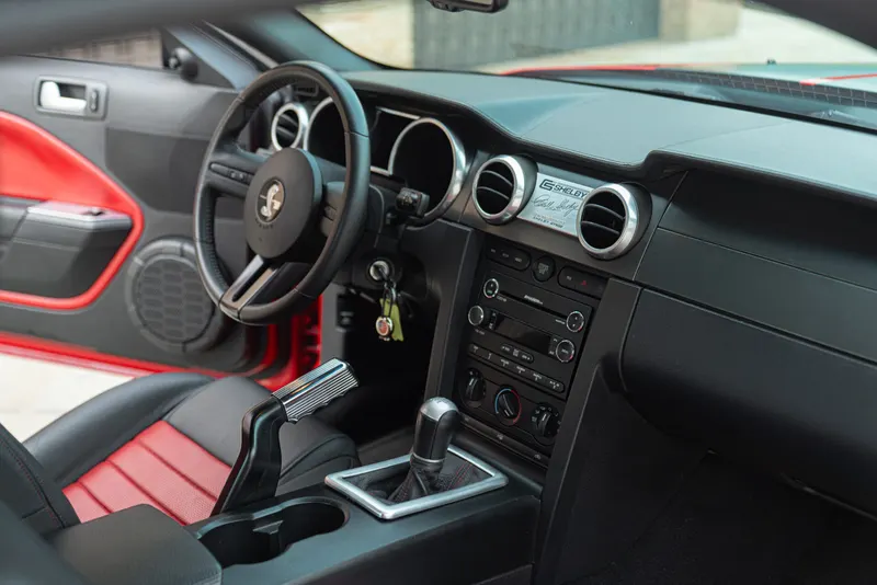 Ford MUSTANG GT 500 SHELBY COBRA MANUALE 31