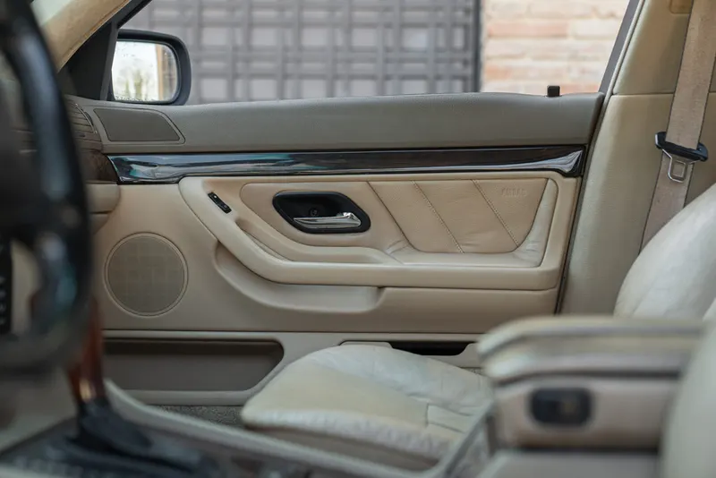BMW 725 TDS 32