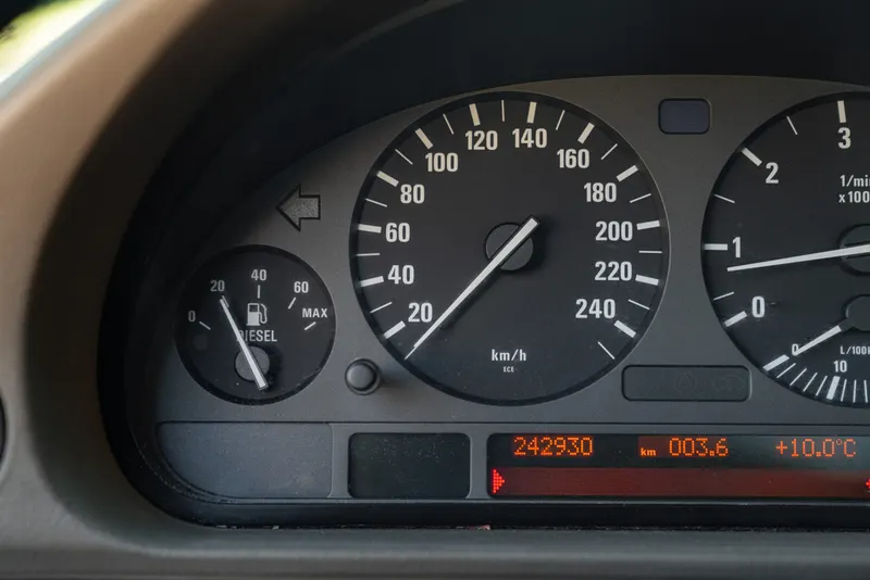 BMW 725 TDS 54