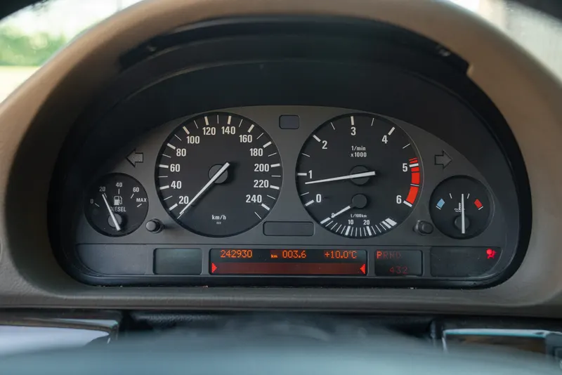 BMW 725 TDS 56