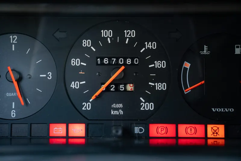 Volvo 244 GL 2.3L 47