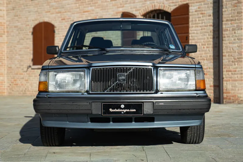 Volvo 244 GL 2.3L 3