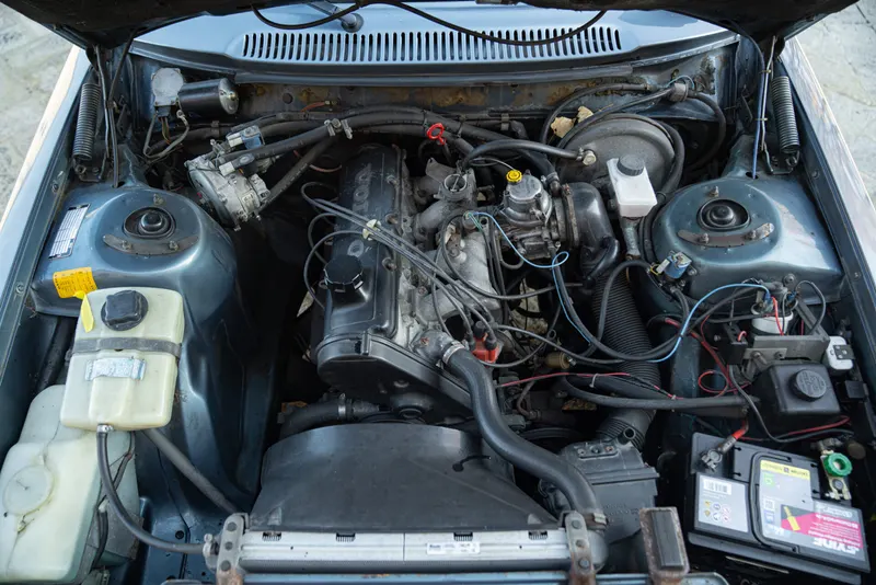Volvo 244 GL 2.3L 54