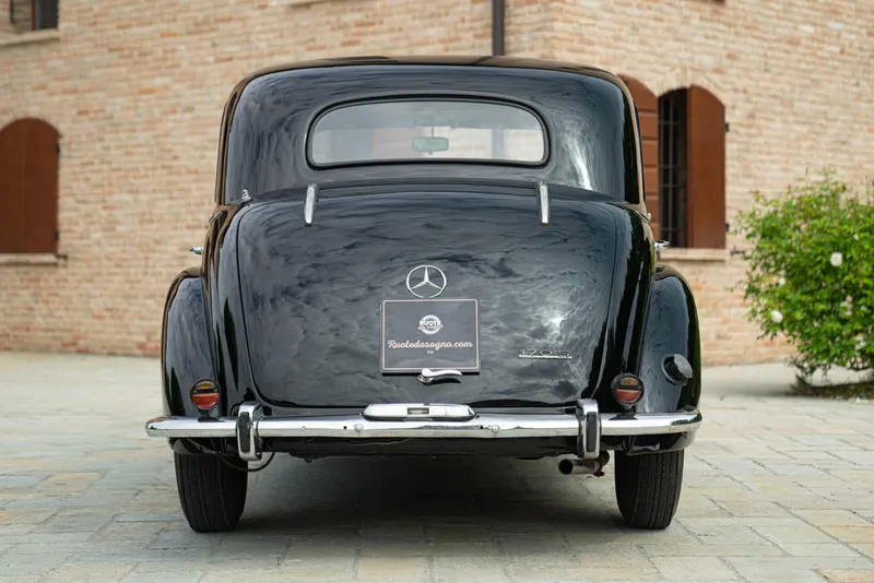 Mercedes-Benz 170 S 10