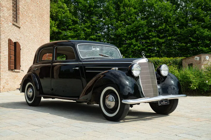 Mercedes-Benz 170 S 2