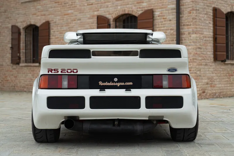 Ford RS 200 10