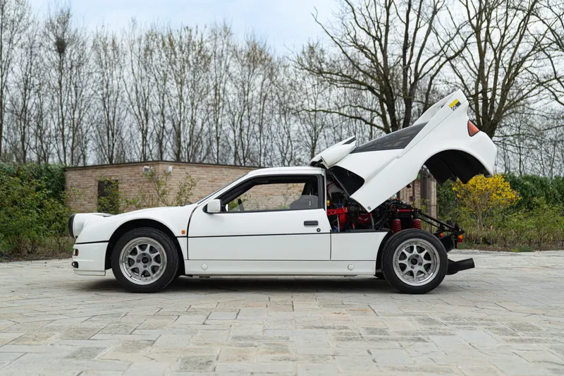 Ford RS 200 6
