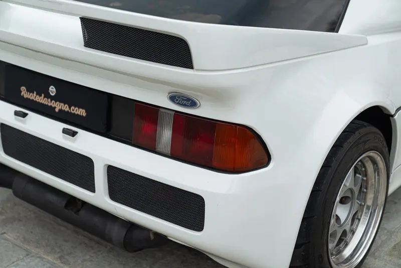 Ford RS 200 19