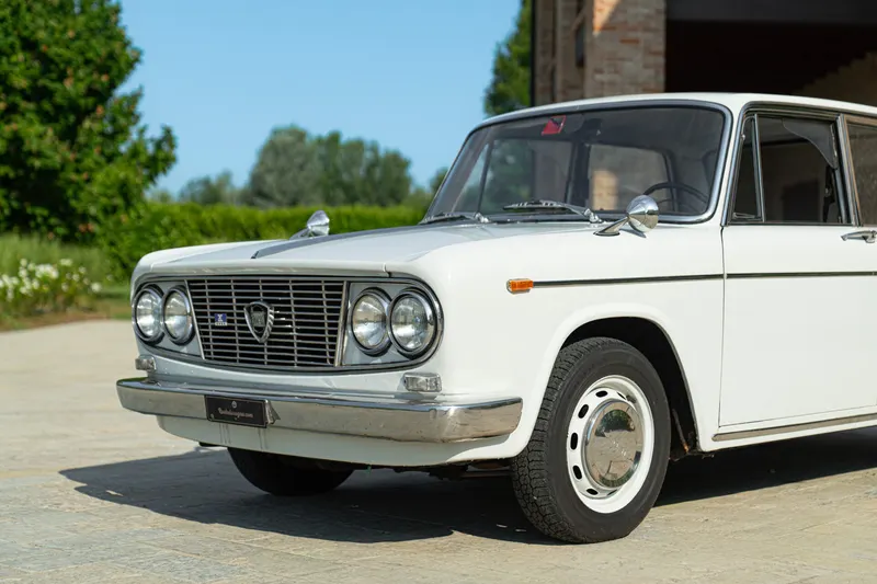 Lancia FULVIA 2C BERLINA 21