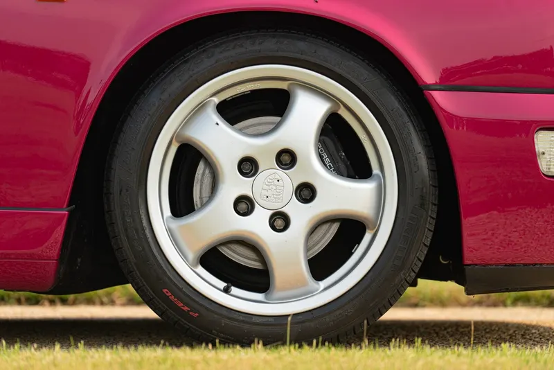 Porsche 964 (911) CARRERA 2 CABRIOLET “RUBYSTONE RED” 43