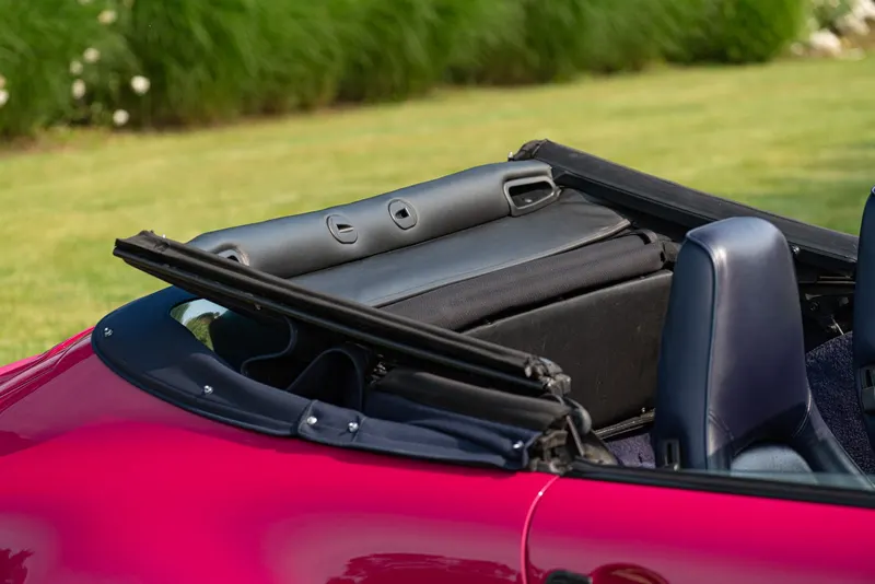 Porsche 964 (911) CARRERA 2 CABRIOLET “RUBYSTONE RED” 32