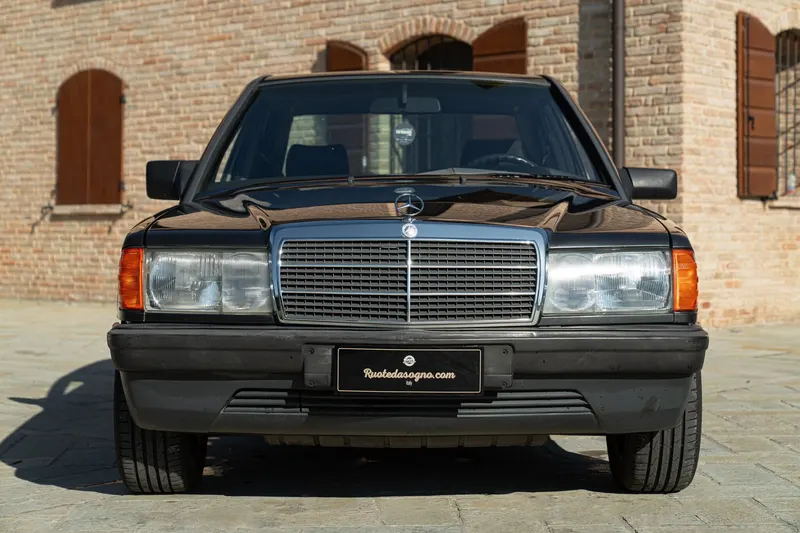 Mercedes-Benz 190 E 3