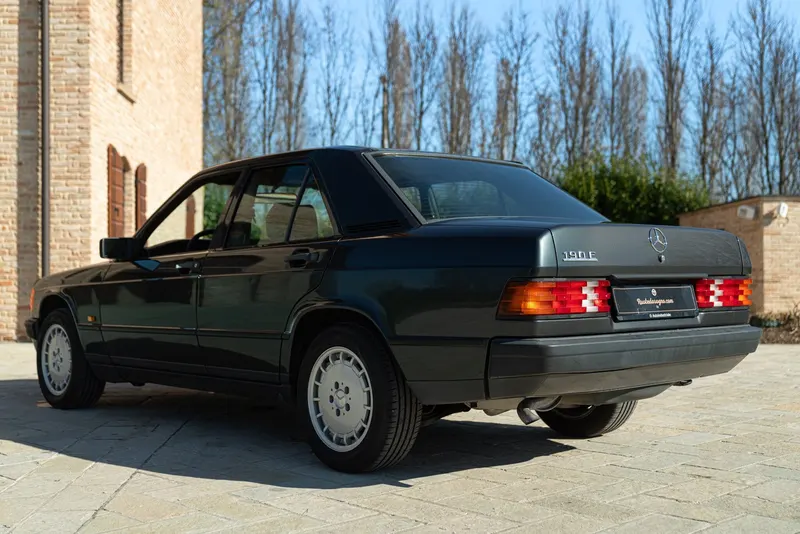 Mercedes-Benz 190 E 7