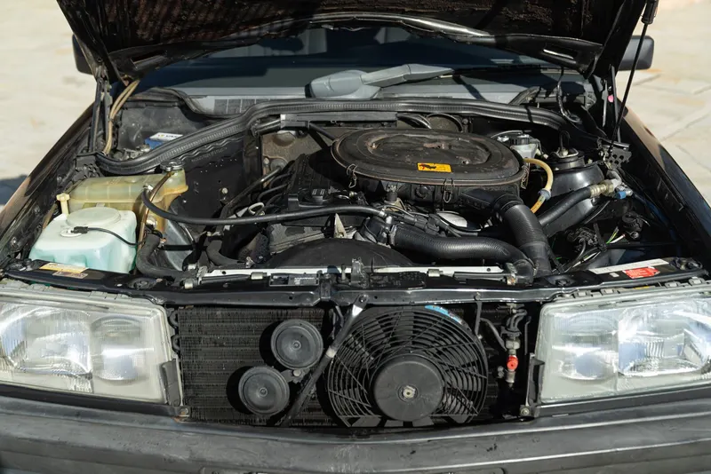 Mercedes-Benz 190 E 62