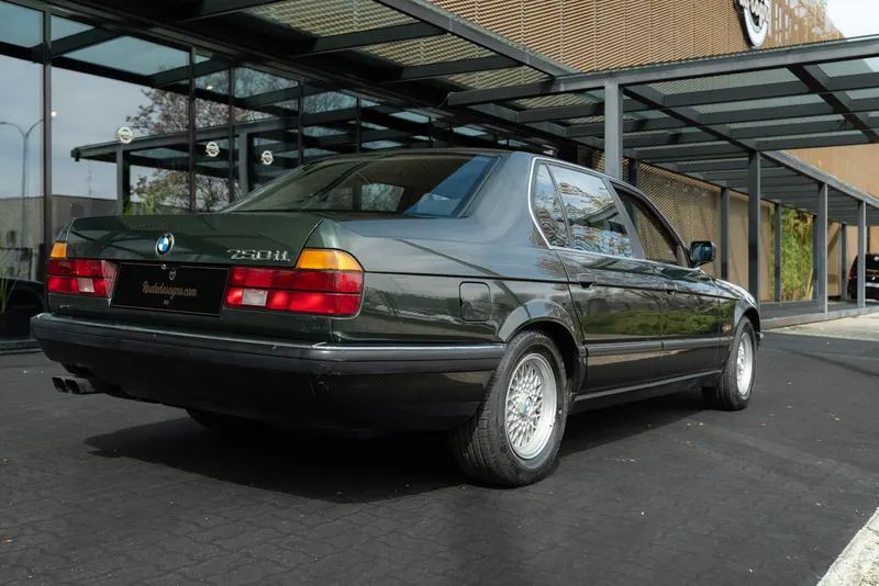 BMW 750 il 5