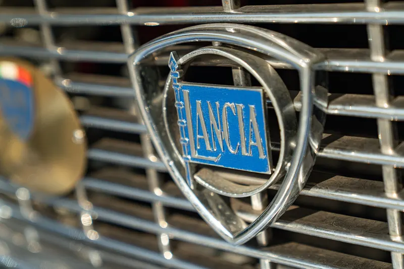 Lancia Flaminia Coupé Pininfarina 32