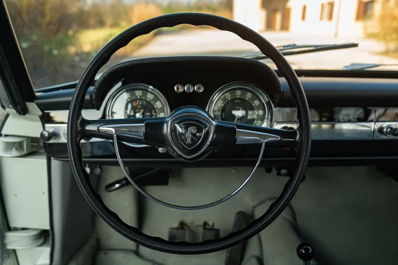 Lancia Flaminia Coupé Pininfarina 57