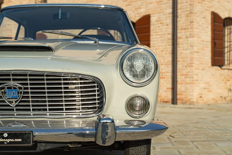 Lancia Flaminia Coupé Pininfarina 35