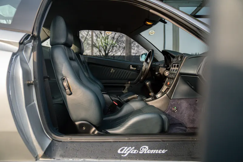 Alfa Romeo GTV 2.0 JTS 16V 33