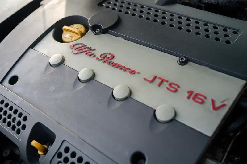 Alfa Romeo GTV 2.0 JTS 16V 52