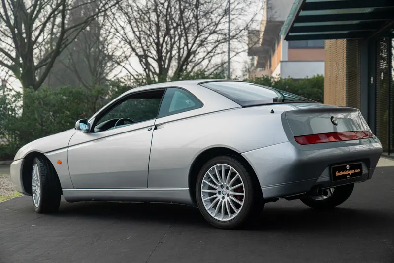 Alfa Romeo GTV 2.0 JTS 16V 6