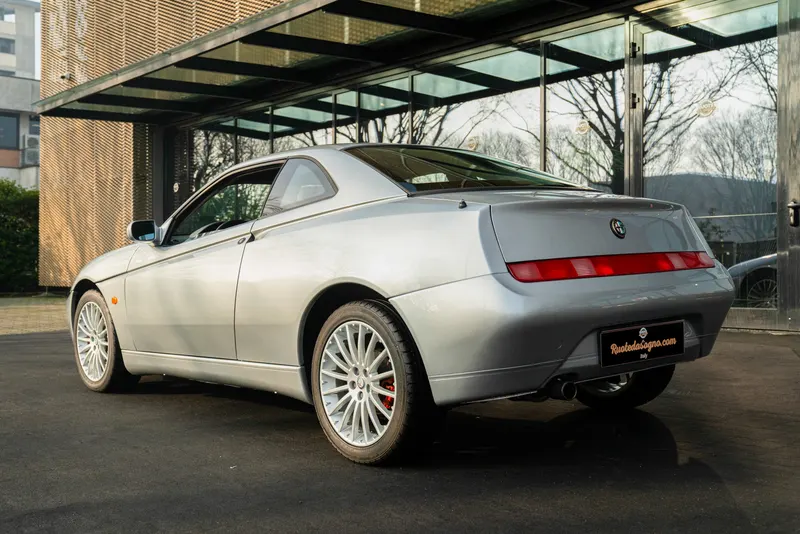 Alfa Romeo GTV 2.0 JTS 16V 7