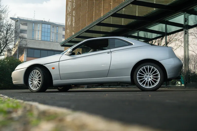 Alfa Romeo GTV 2.0 JTS 16V 5