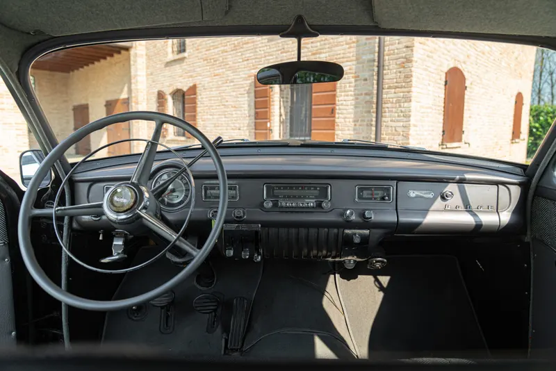 Dodge V-EIGHT 40