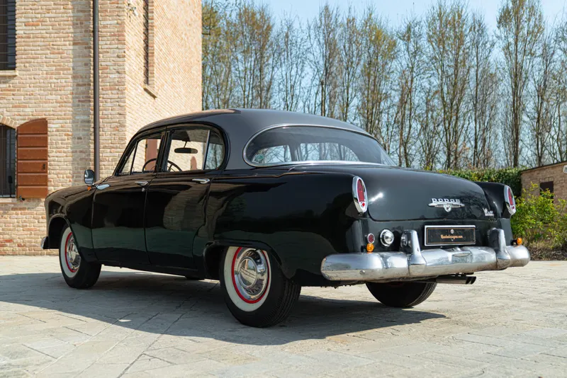 Dodge V-EIGHT 6